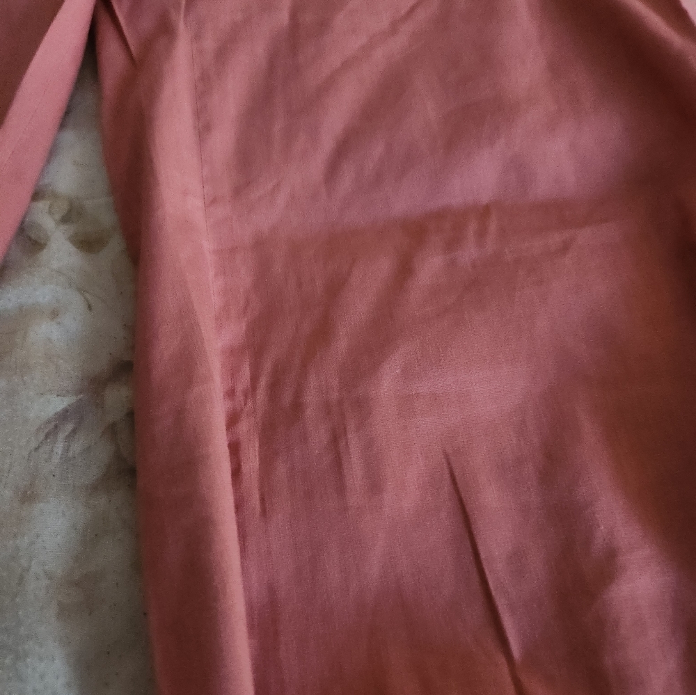 Pink Linen Capris - Picture 4 of 4